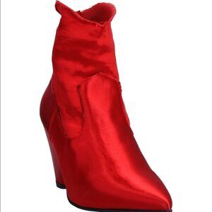 DIVINE FOLLIE red  comfort Ankle boots. Satin shoes